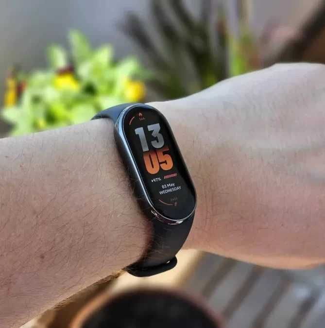 MI Band 8 sport bracelet