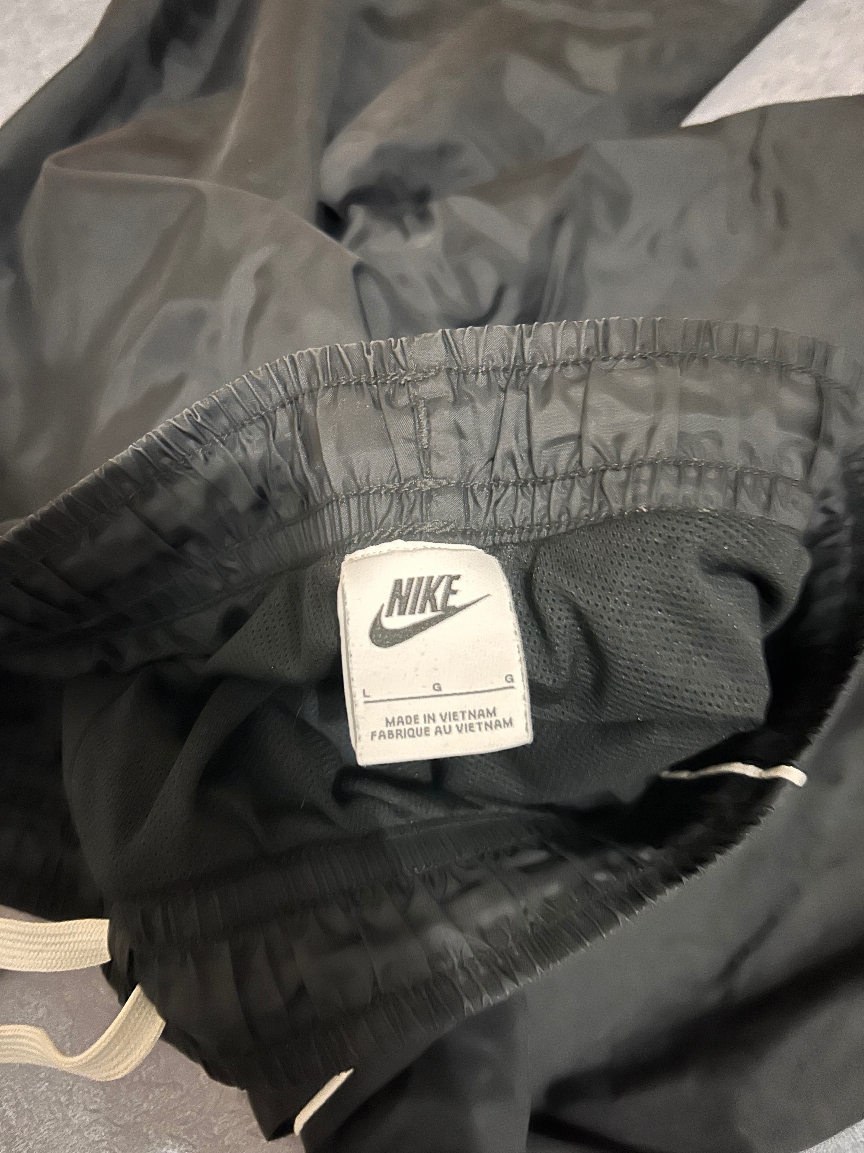 Черно Nike Долнище