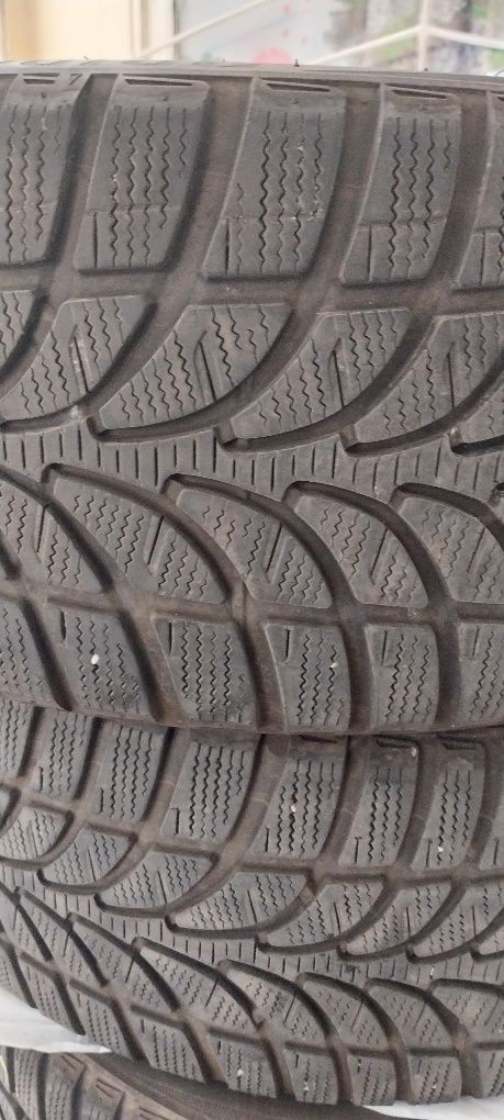 Vand anvelope iarna Bridgestone Bizzak LM-32 225/45 R 18