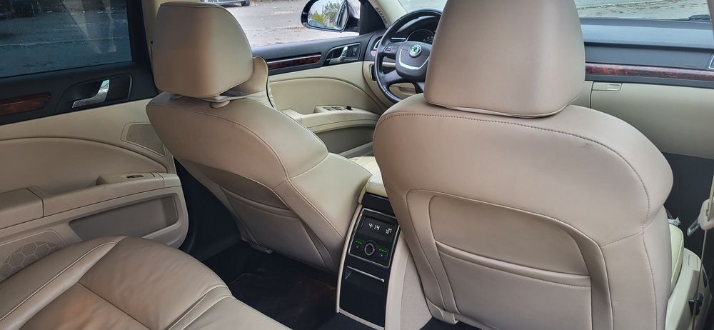 Skoda Superb II DSG/Navi/Trapă/Xenon