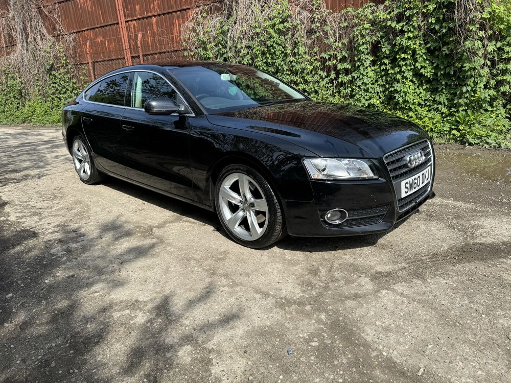 Dezmembrez Audi A5 sportback 2010 2.0 tdi