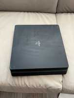 Playstation 4 с 5 игри към него