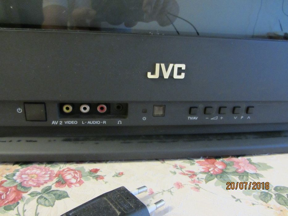 Телевизор JVC - 21 инча