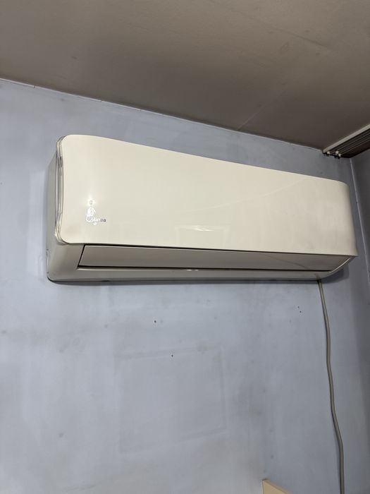 Кондиционер 18 Midea