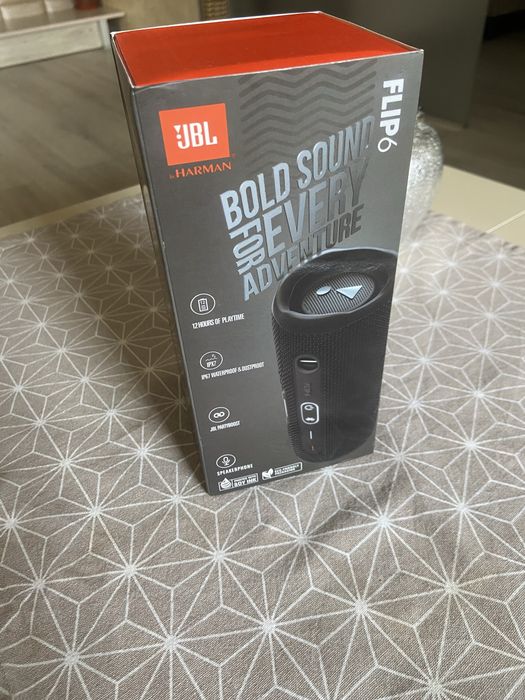 JBL Flip 6 (почти нова)