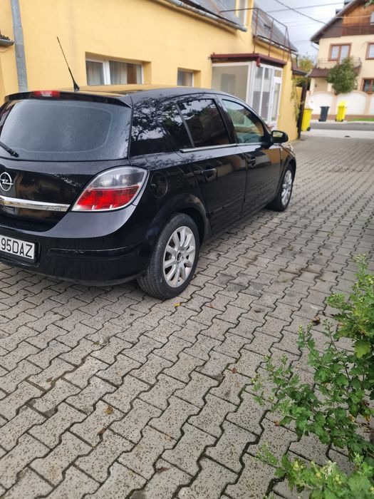 Opel astra h 1.7