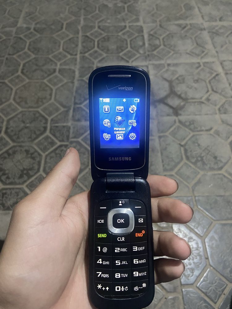 Samsung verizon gusto 3 , густо 3