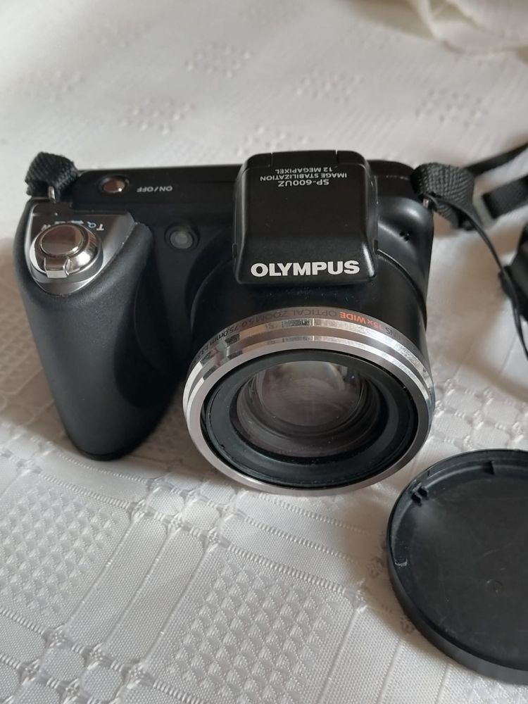 Aparat Olympus SP-600UZ