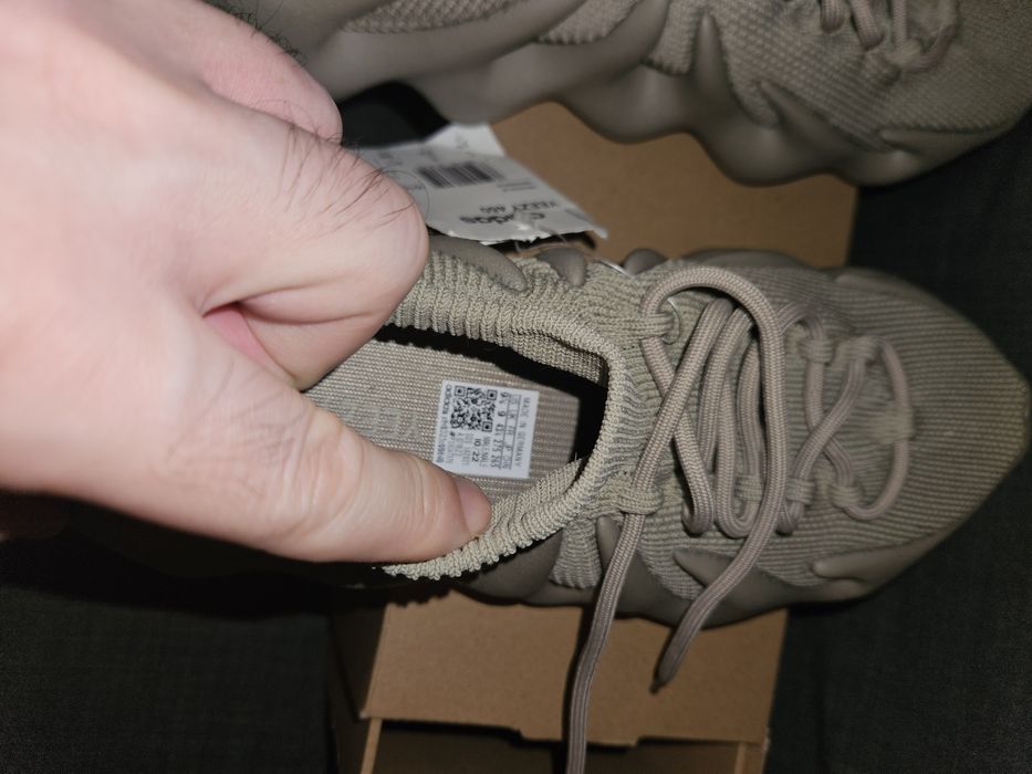 Adidas Yeezy 450 Nr.43 1\3noi made in Germany preț 550 non-negociabil