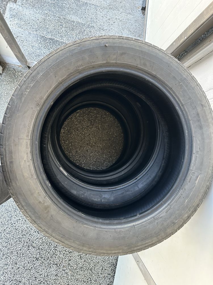Bridgestone 235/55/19
