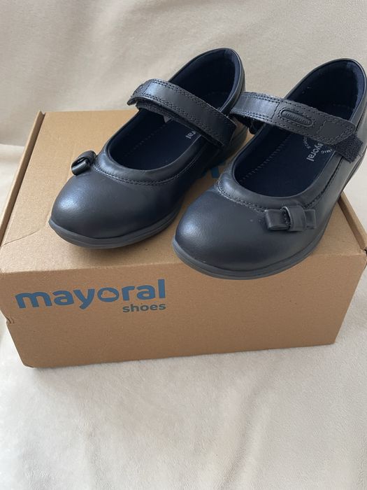 Обувки Mayoral, номер 33