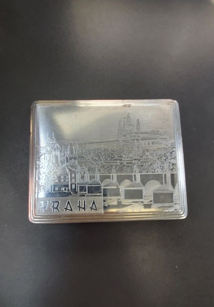Стара метална табакера - Прага ( PRAHA)