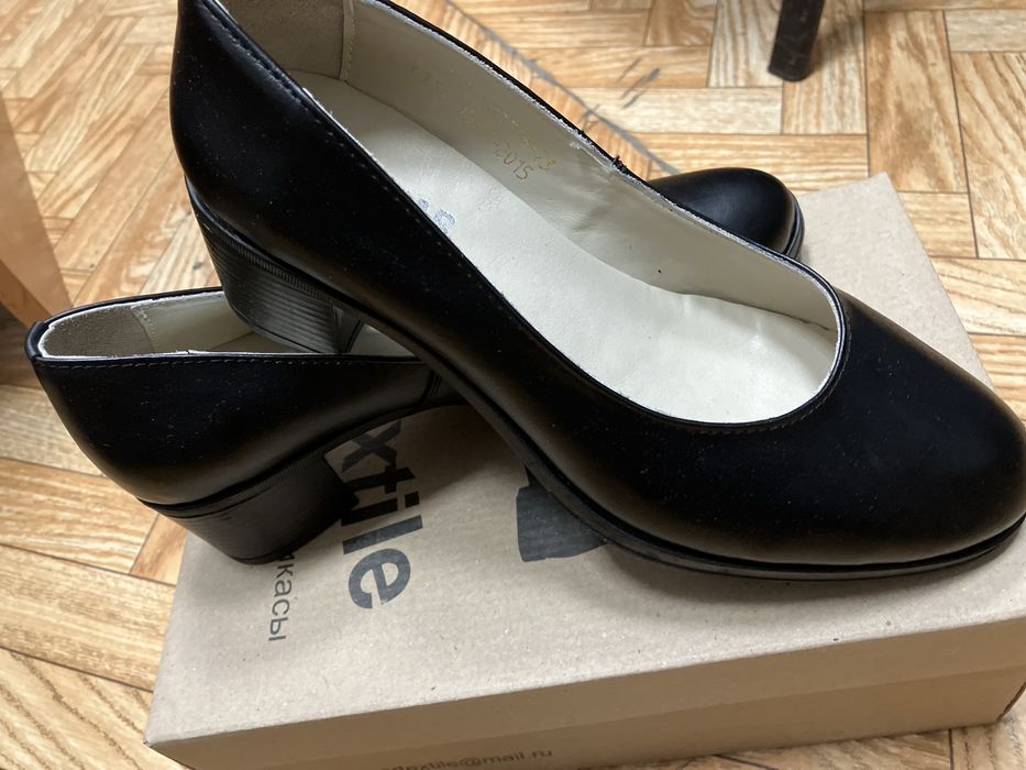 Туфли женские кожанные