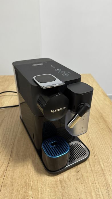 Delonghi Nespresso Lattissima One