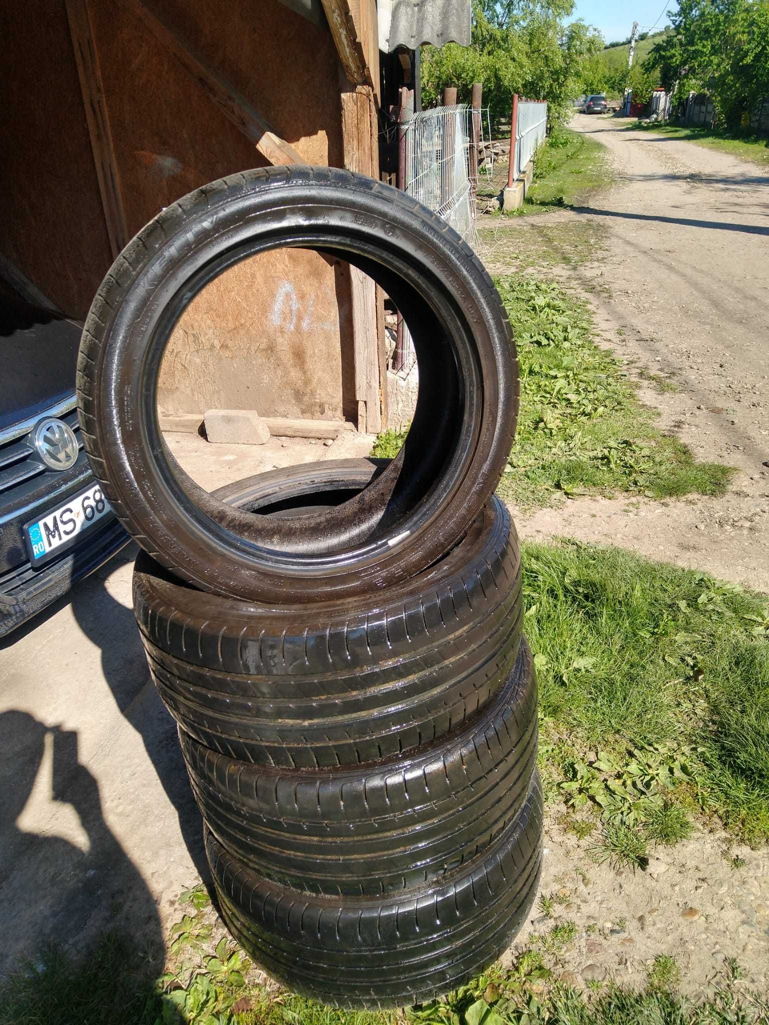 Anvelope de vara 235/45R17