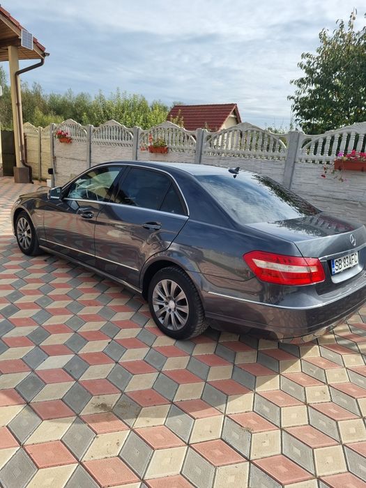 Vand Mercedes E220