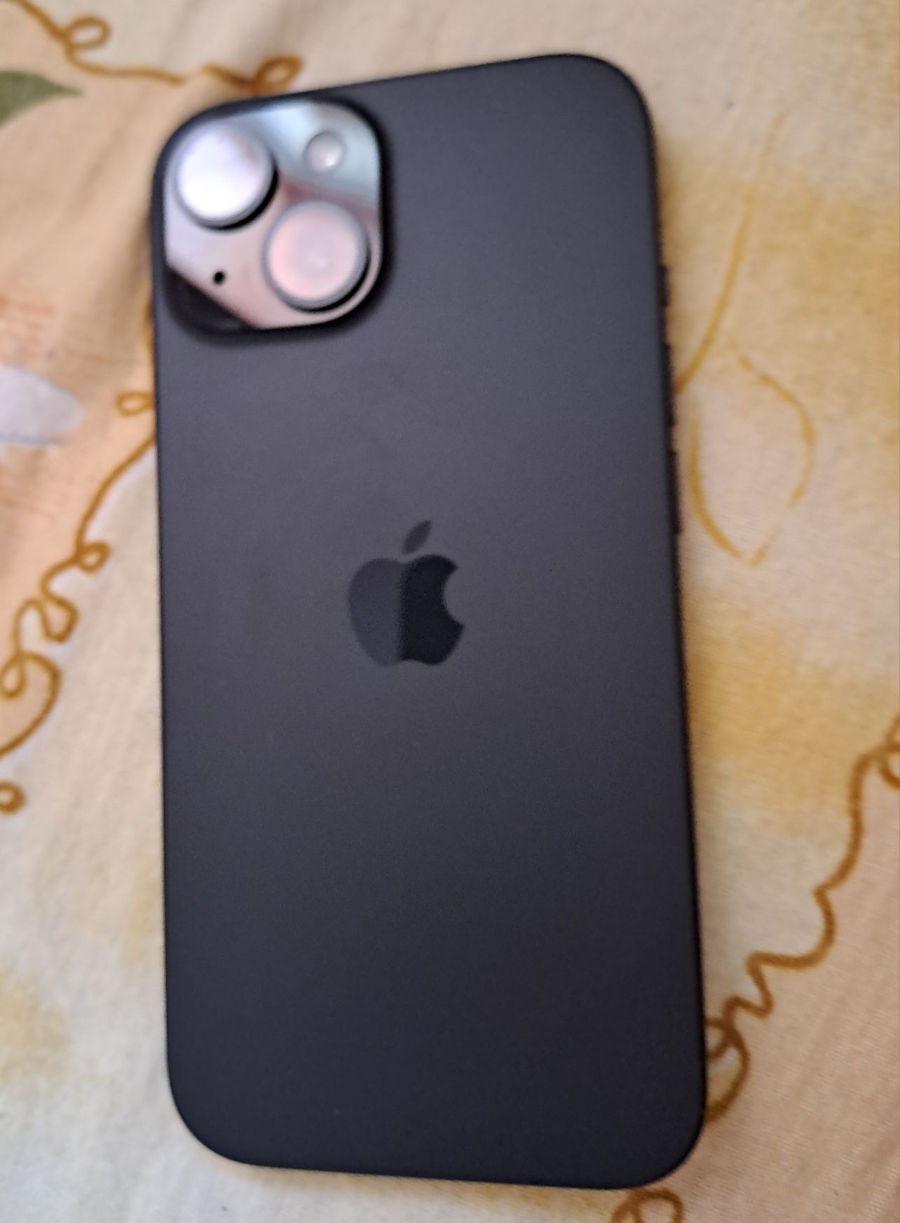 Iphone 15 128gb 6 RAM Чисто нов!