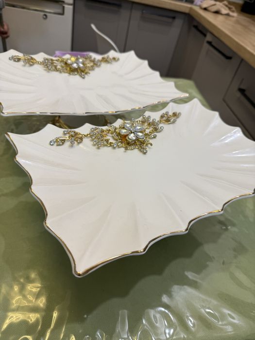 Тортницы посуда позолоченные