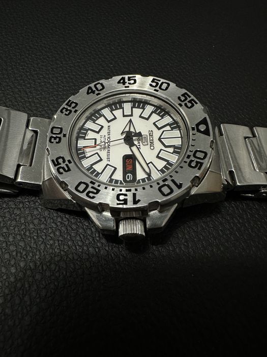 Seiko baby monster white