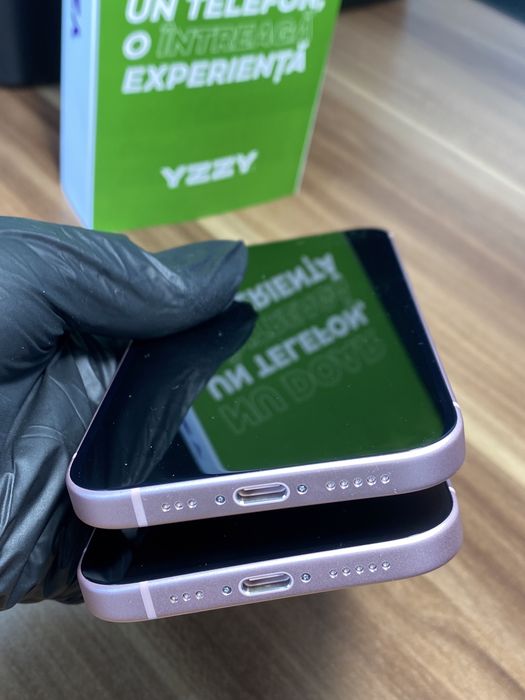 iPhone 15 / 128 GB / Sănătate baterie 100% / Nou desigilat
