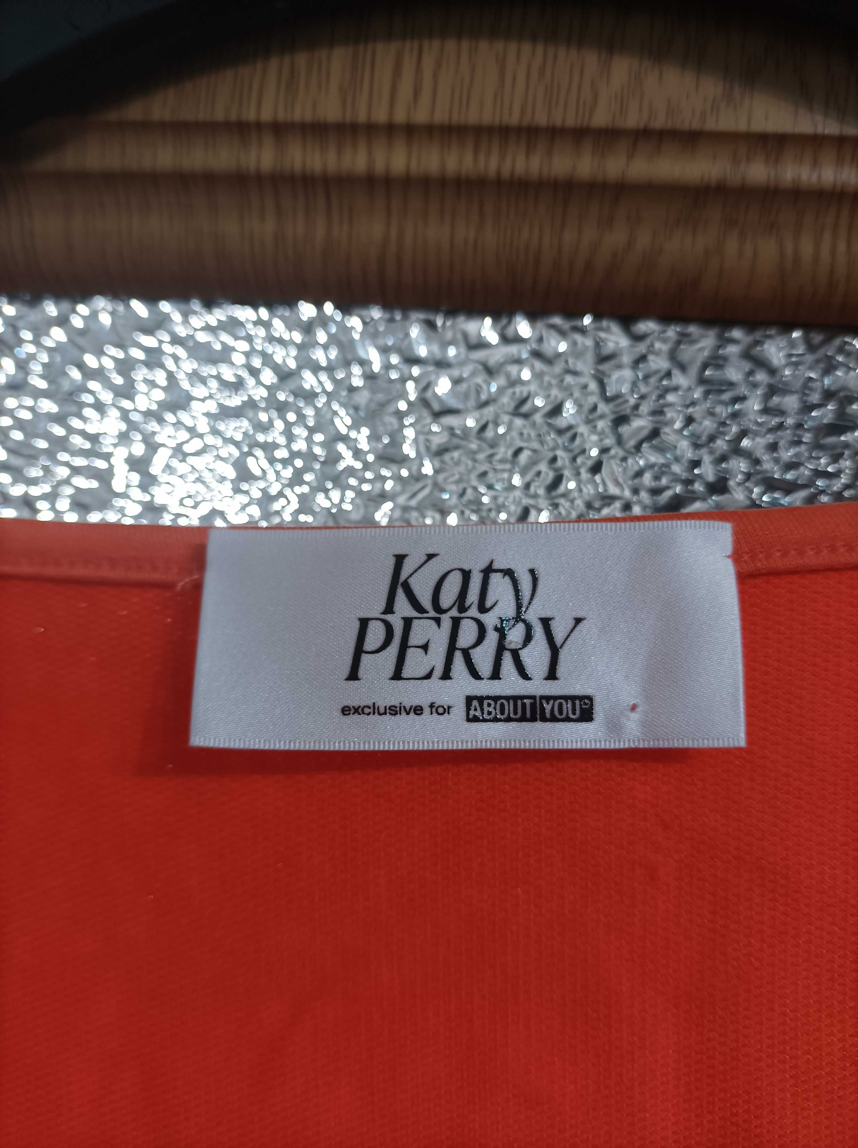 Katy Perry, Genny by Gianni Versace