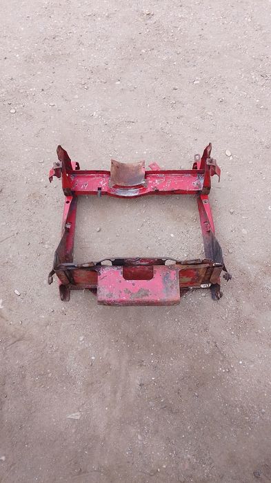 Suport baterie capotaje patrate u 445 550 640 și 2 bucati roti plug