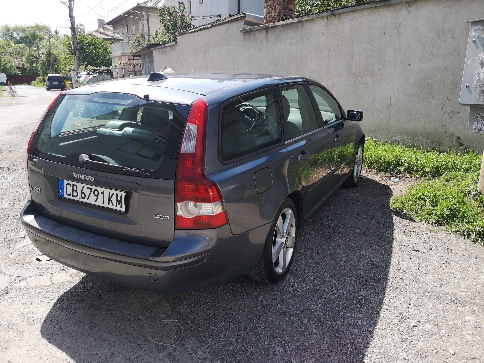 Продава Volvo V50