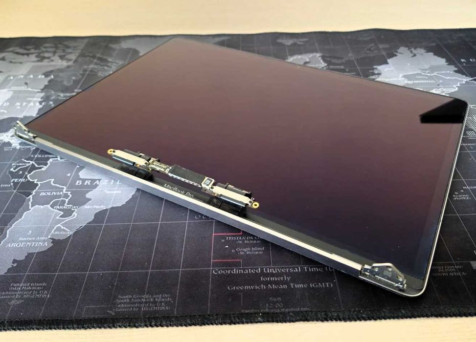 Ansamblu display MacBook Pro Retina 15 inch A1990 2018-2019