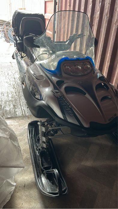 Продам четырехтактный снегоход арктикет 660