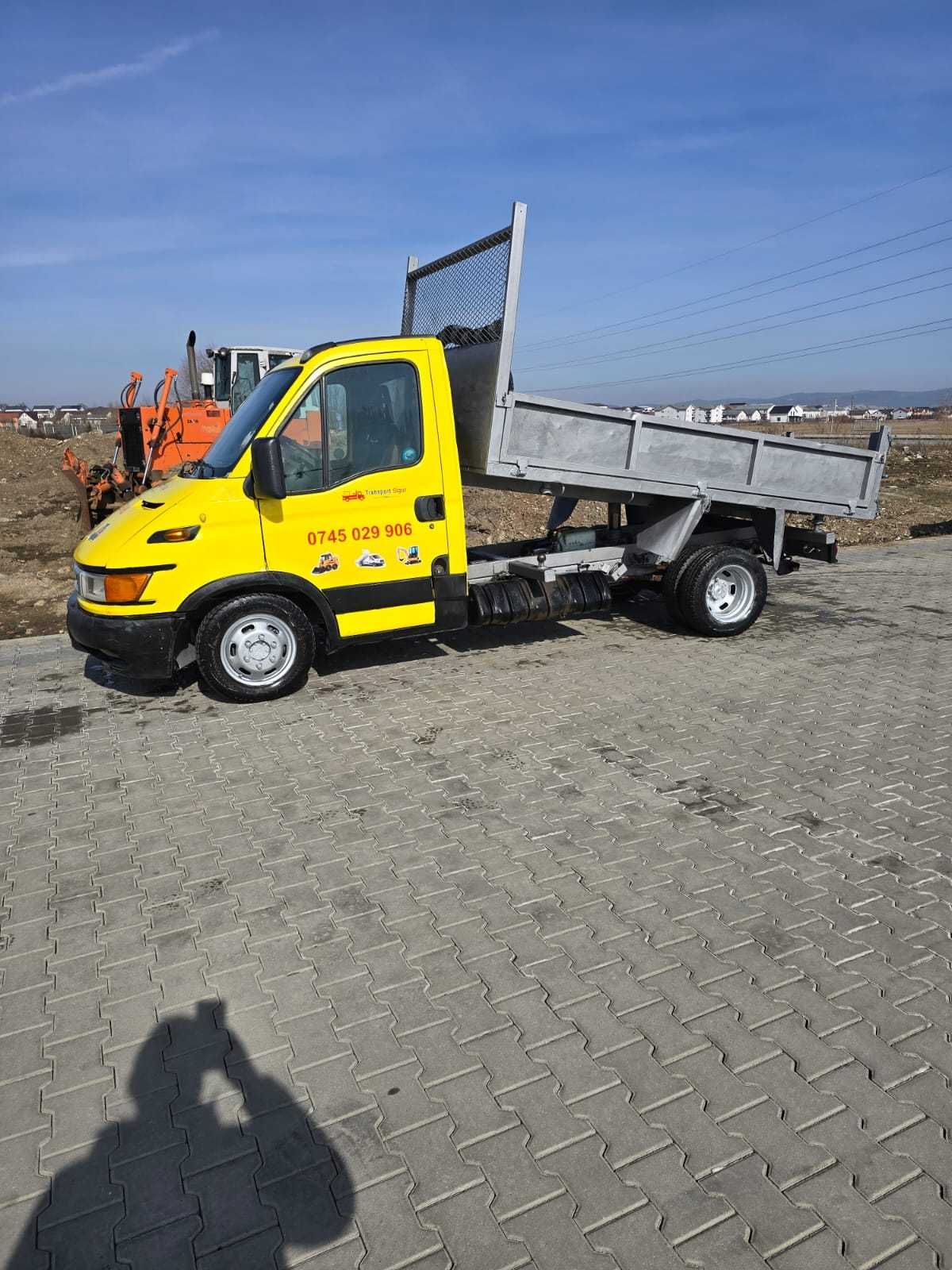 Nisip,sort,pietriș,pamant. Transport basculabil