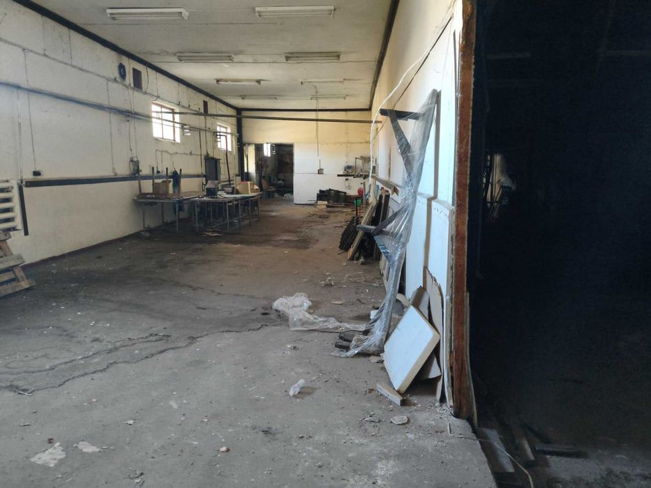 Под наем УПИ в гр. Септември с площ 5800 кв.м. и сгради  2000 кв.м.