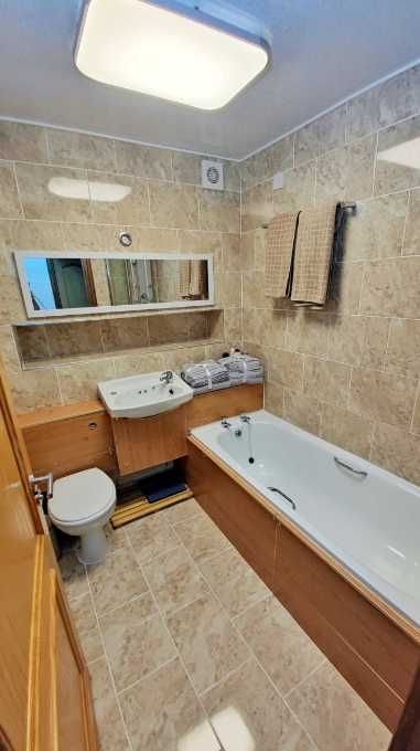 Дава се под наем Тристаен апартамент в Пловдив, Коматево - 97 кв.м за 357 € - Снимка #3