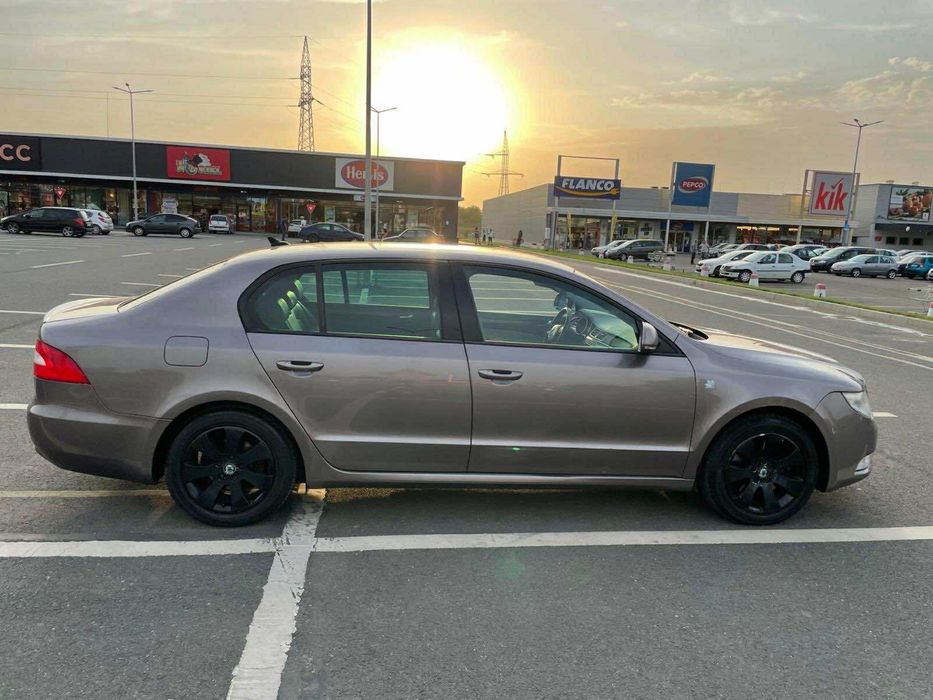 Vand Skoda Superb 2