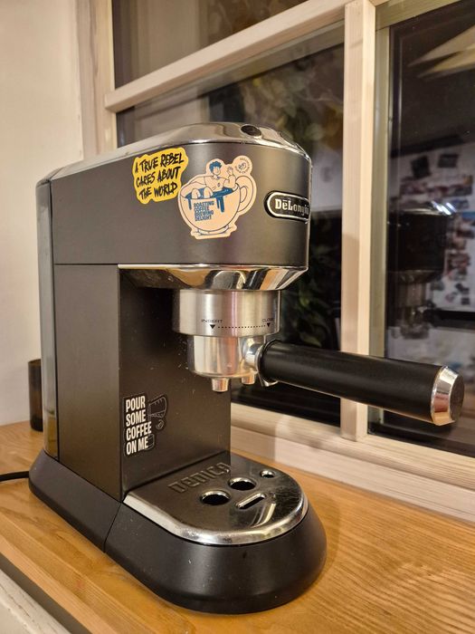 Espressor Delonghi Dedica