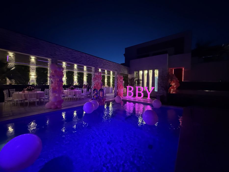Vila de petreceri cu piscina-Majorate-Aniversari-Cununii-Botezuri