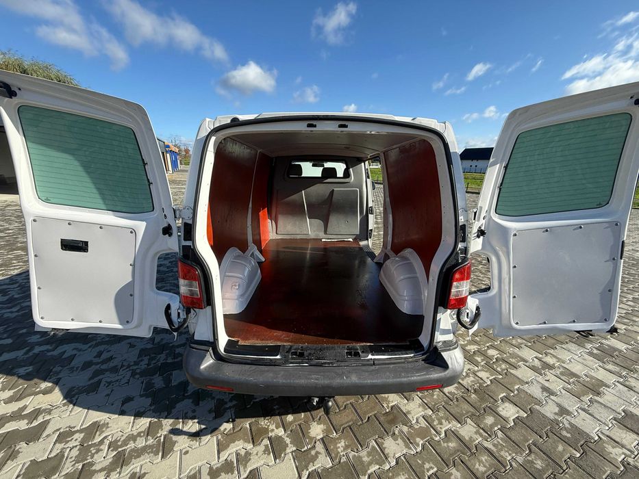 Volkswagen Transporter 5 2.0 TDI 140 CP 2010