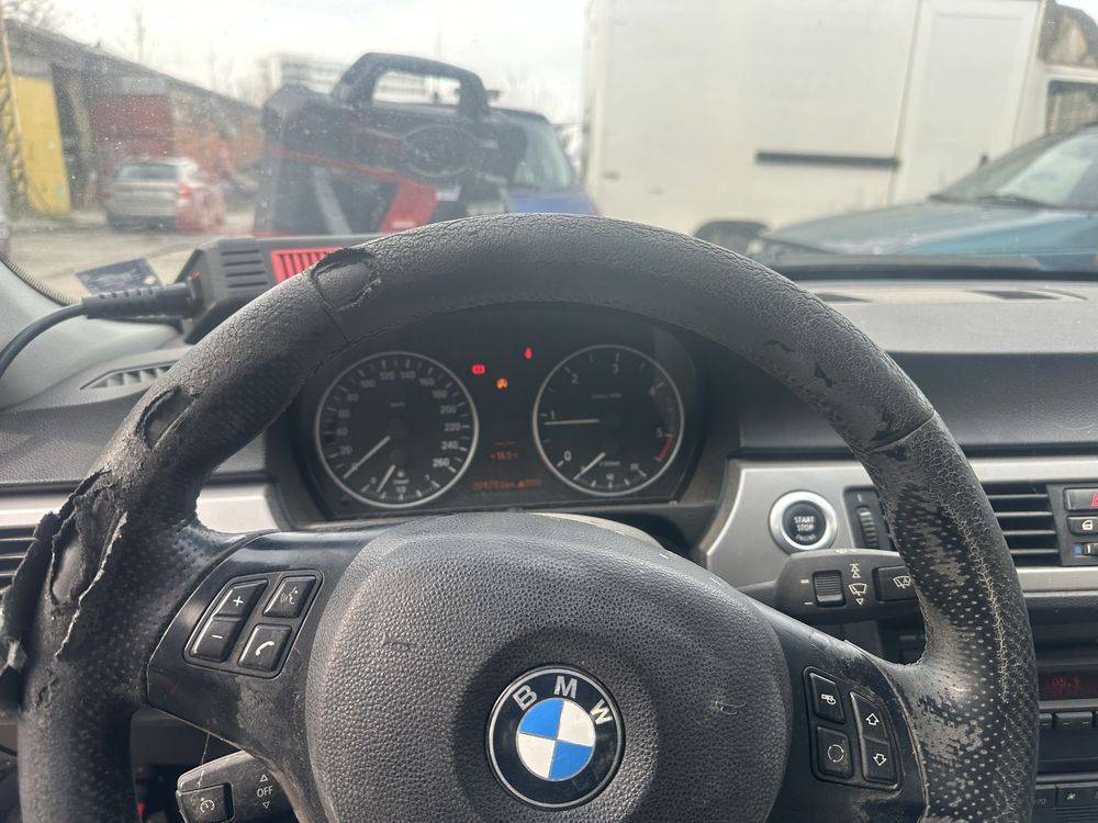 Bmw e90 2.0d на части