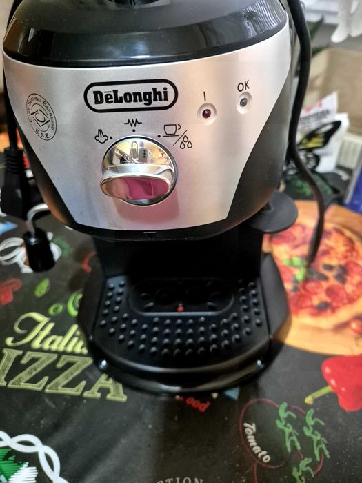 Кафе машина Delonghi