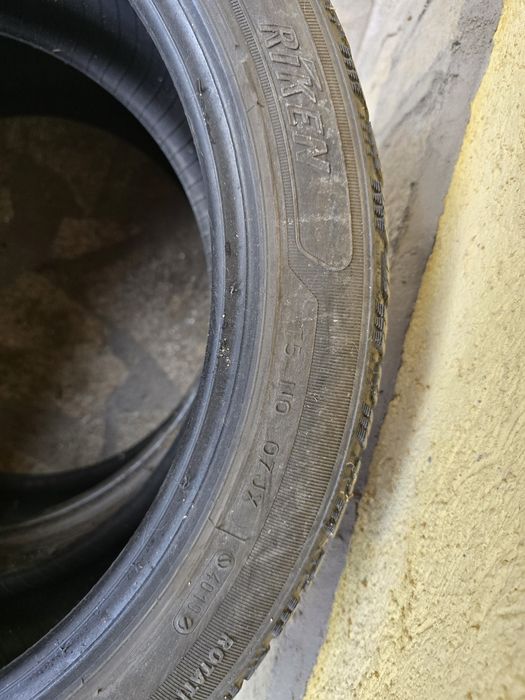 Гуми Всезонни за автомобили