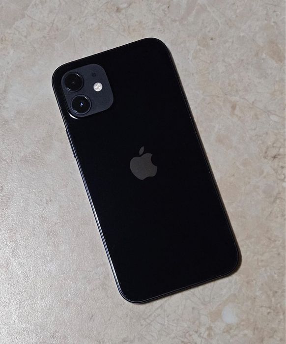 iPhone 12 Mini la cutie