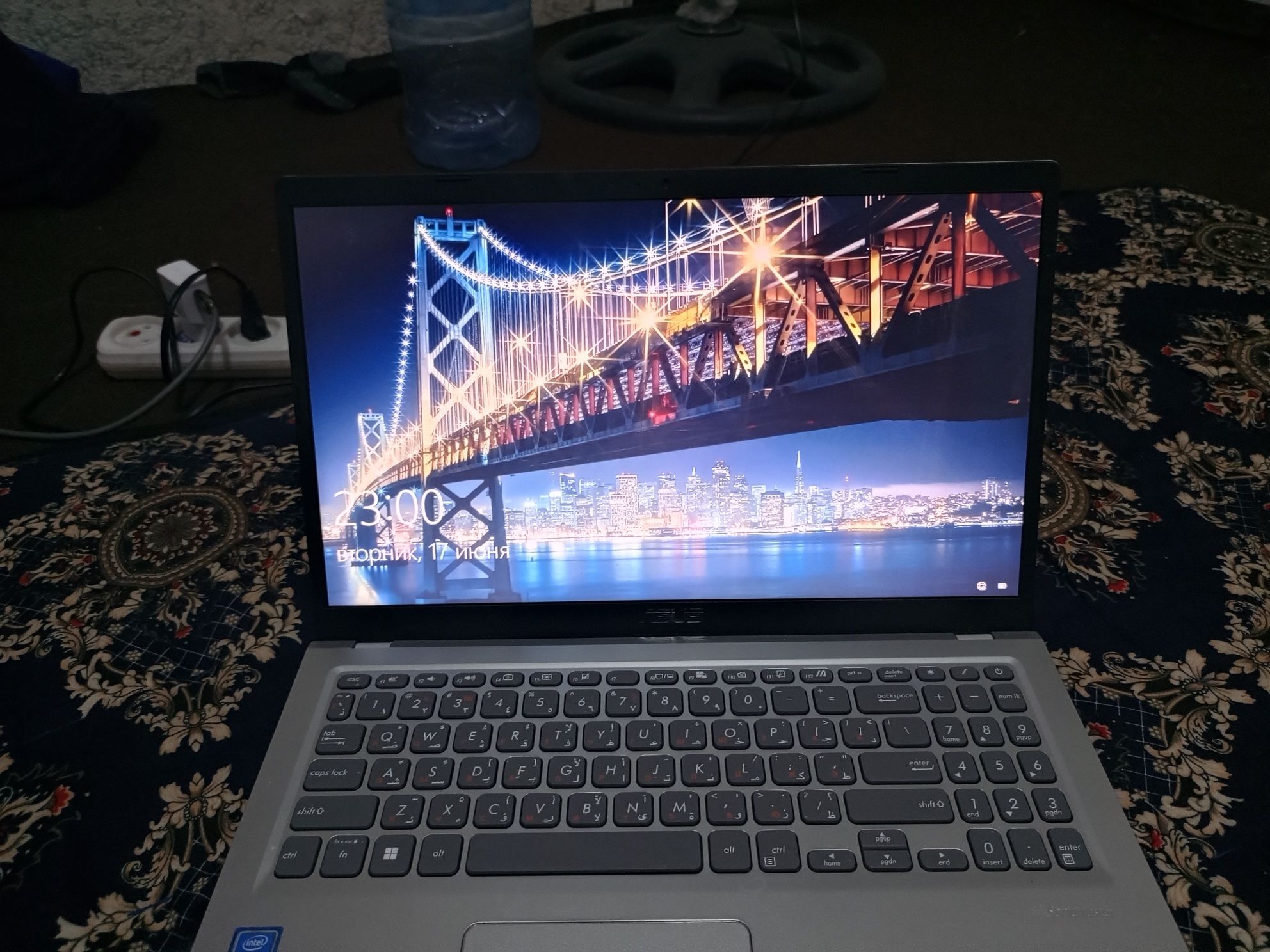 ASUS notebuk  model A516M 128gb