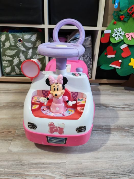 Mașinuță Minnie stare foarte buna