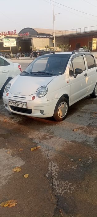 matiz moshinasi sotiladi