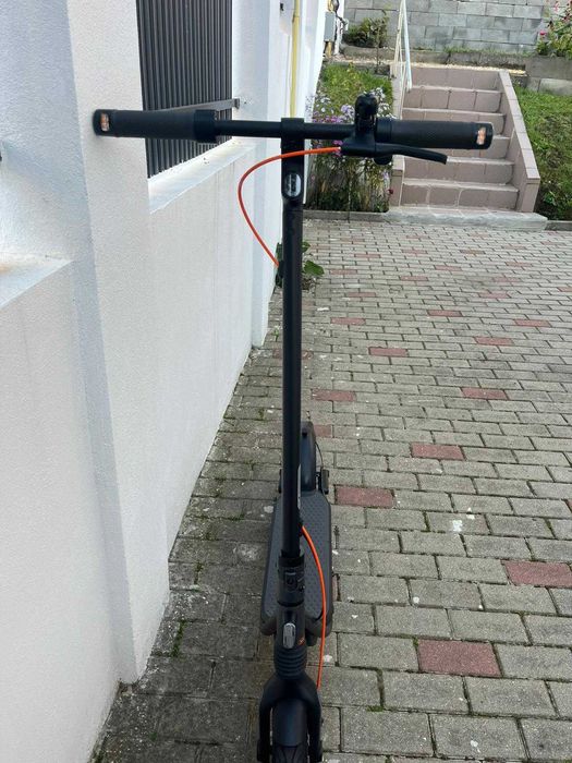 Trotinetă Electrică Ninebot F2 Pro