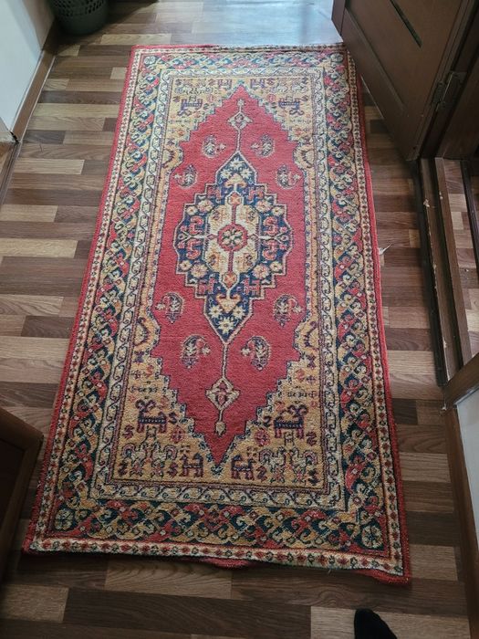 Срочно продам ковер!