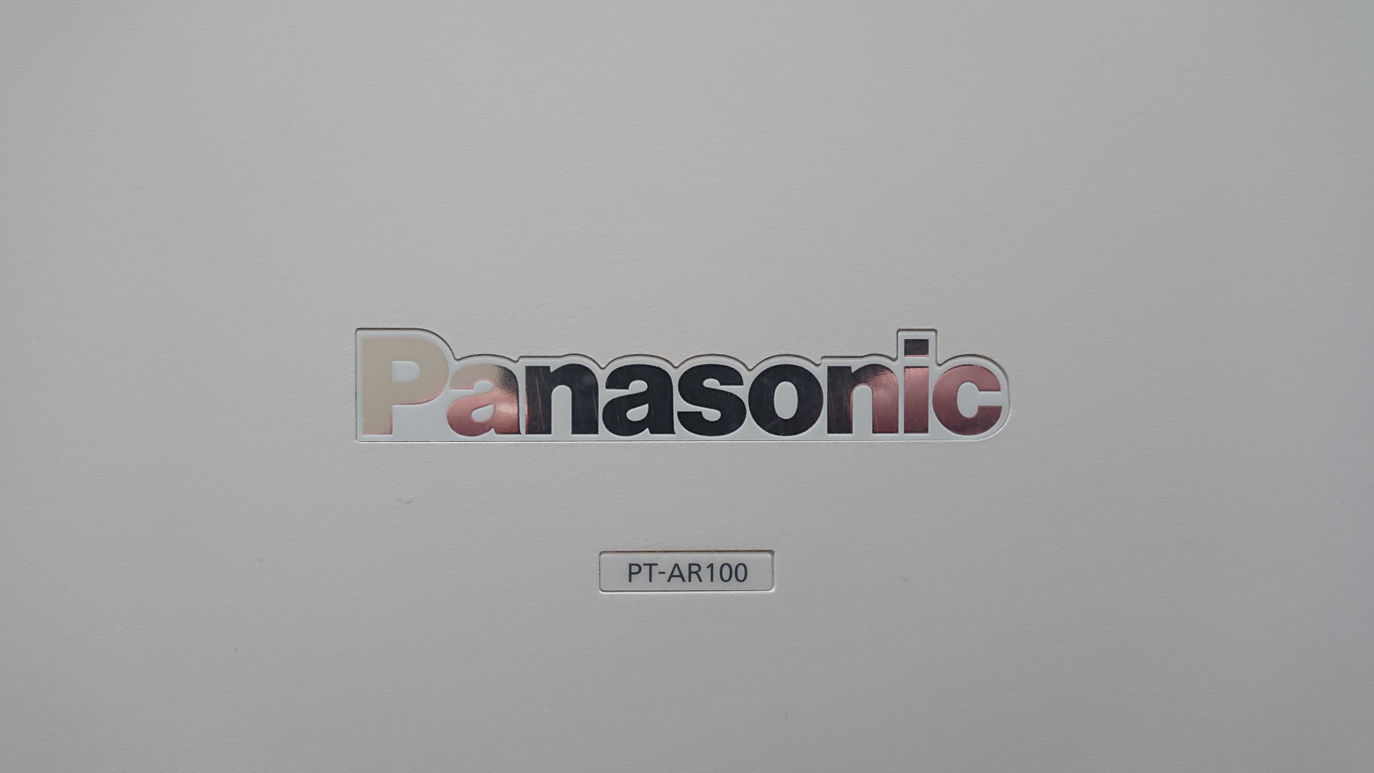 Videoproiector Panasonic PT-AR100