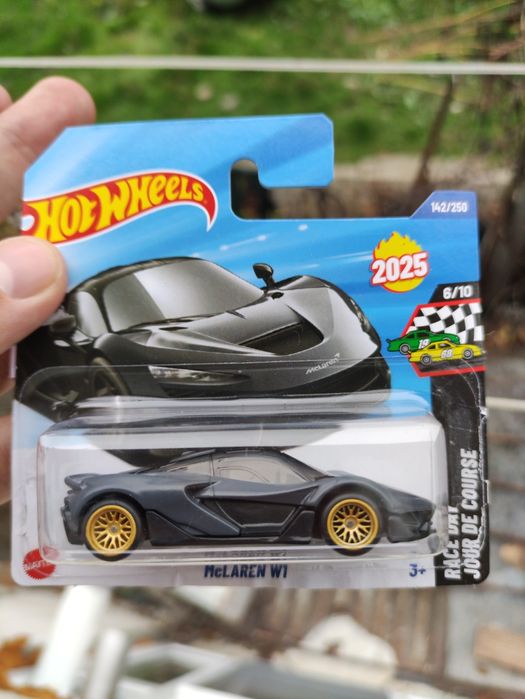 Hot Wheels McLaren W1 custom Real Riders Wheels