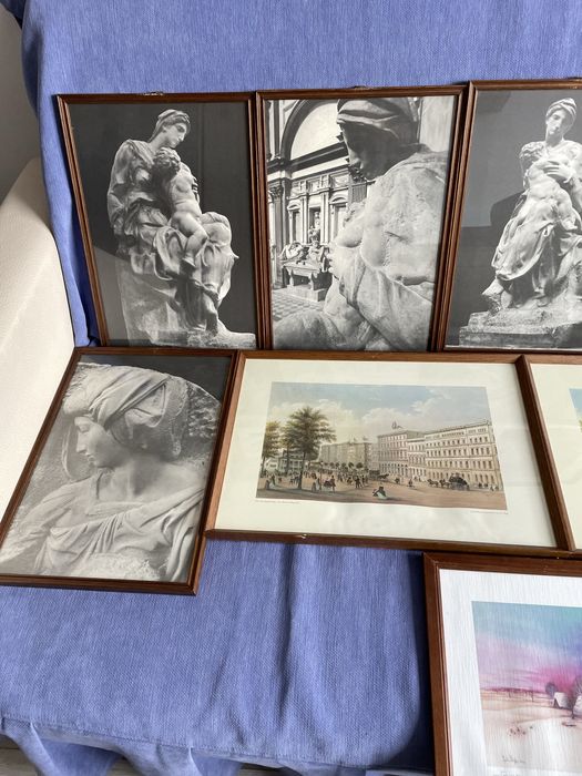 Tablouri diferite la bucata sau angro