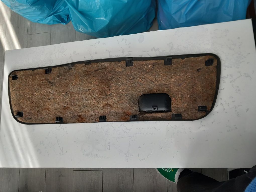 Оригинална кора за капака на багажник за фолксваген vw голф 3