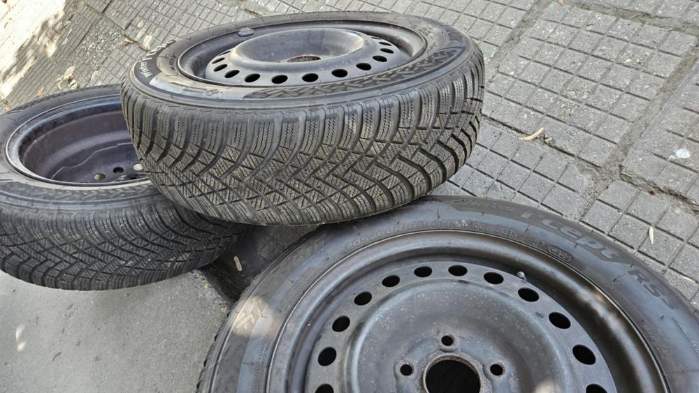 Гуми с джанти 205/60 r16